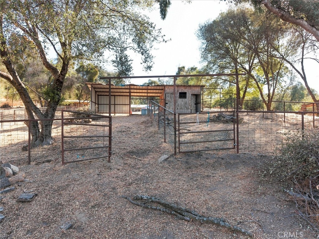 4460 Usona Property Photo 27