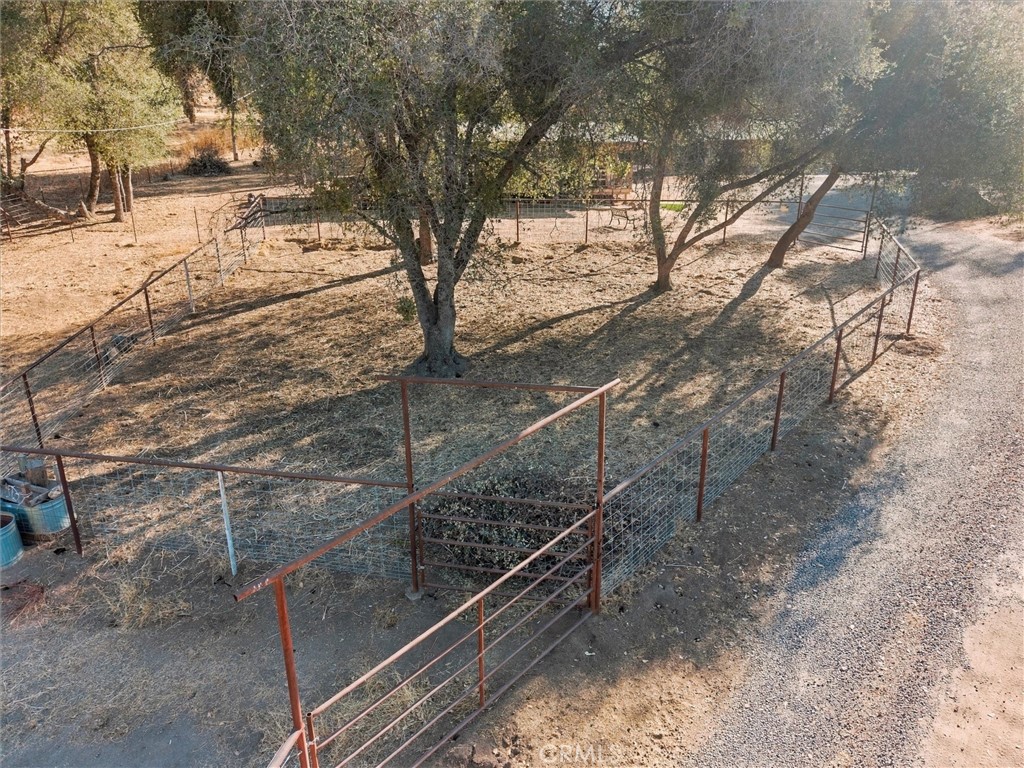 4460 Usona Property Photo 31