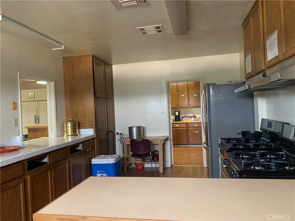 241 E Central Avenue Property Photo 4