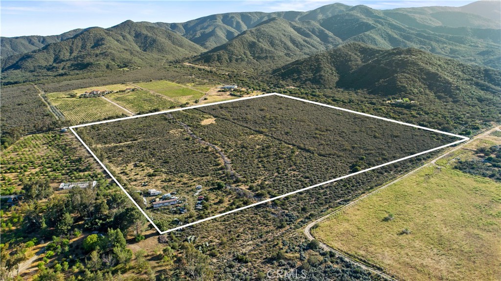 40 Winery Lane Property Photo 1