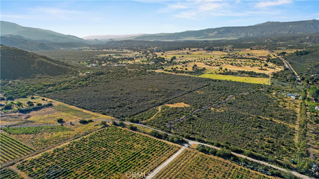 40 Winery Lane Property Photo 11