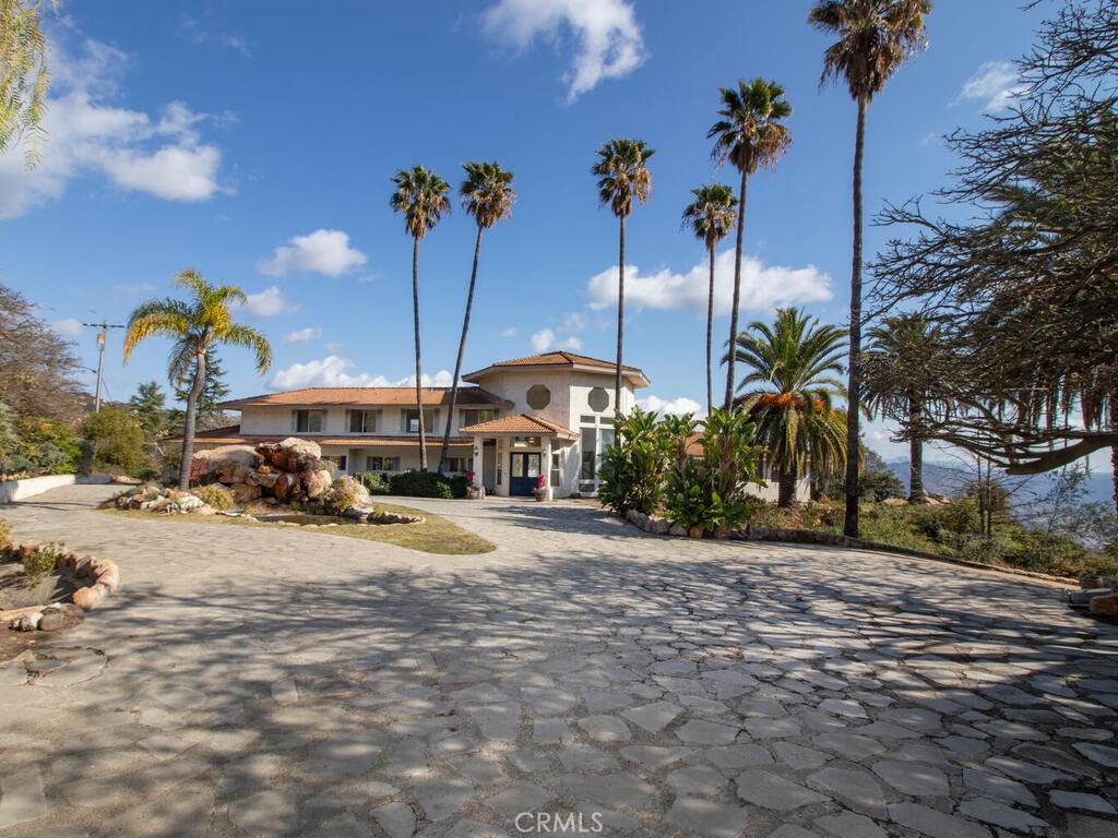 6455 Rainbow Heights Road Property Photo 4