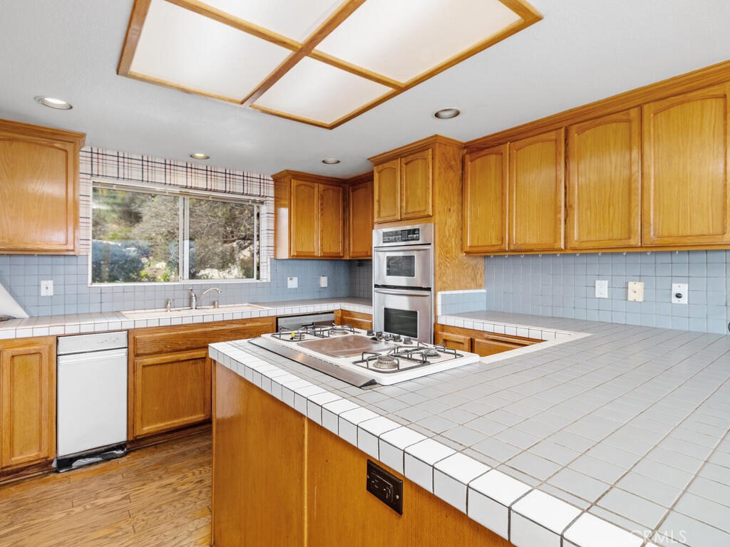 6455 Rainbow Heights Road Property Photo 17