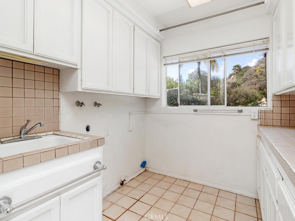 6455 Rainbow Heights Road Property Photo 21