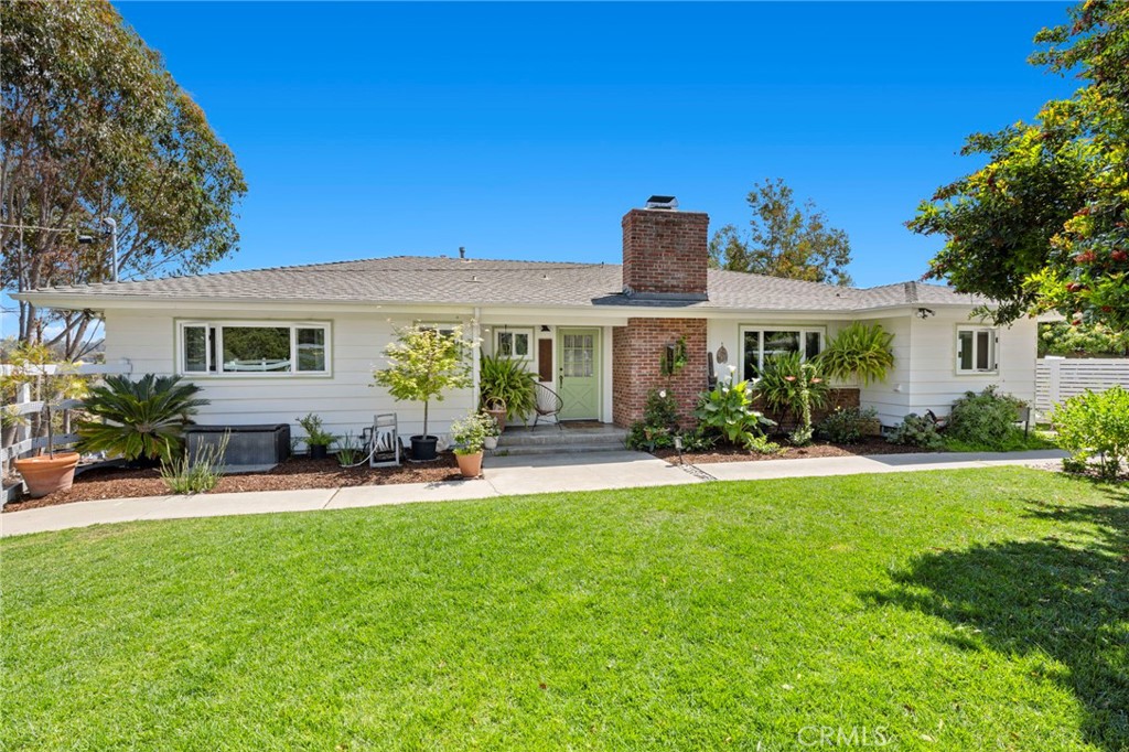 2549 Ivy Road Property Photo 1