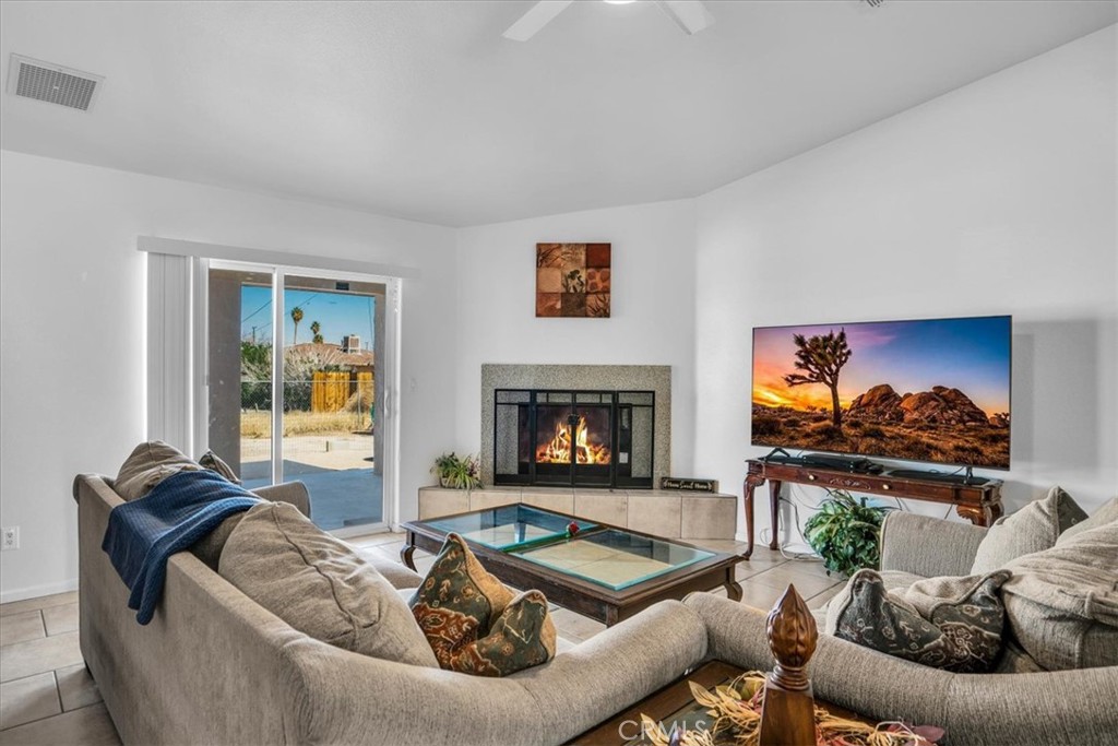 72360 Sun Valley Drive Property Photo 6