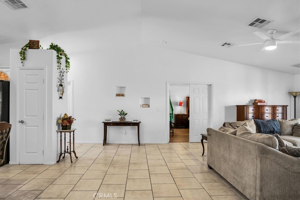 72360 Sun Valley Drive Property Photo 8