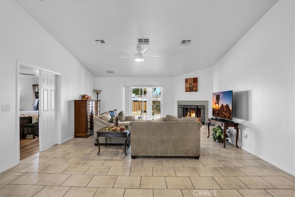 72360 Sun Valley Drive Property Photo 9