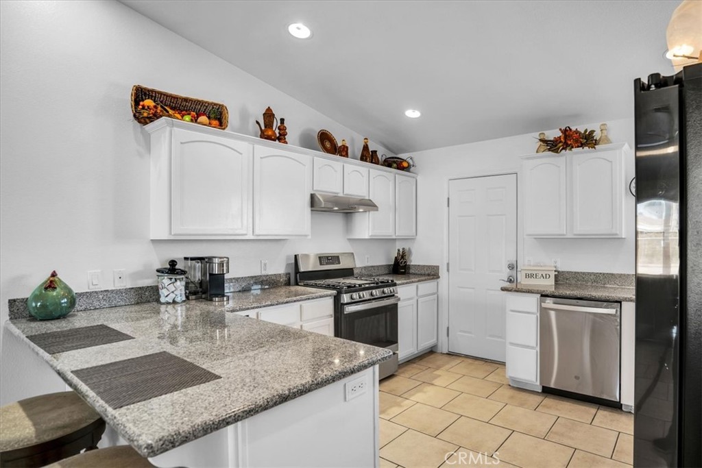 72360 Sun Valley Drive Property Photo 12