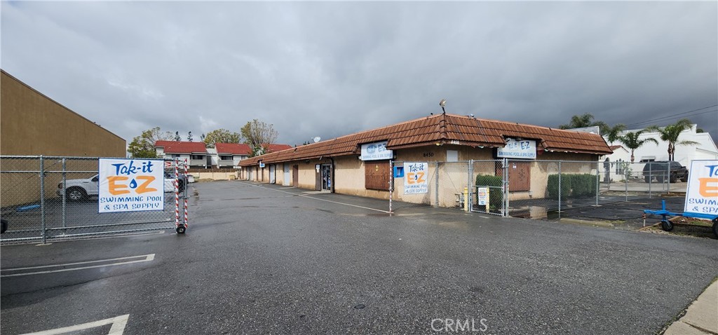 8450 Tamarind Avenue A,b,c,d. Property Photo 3