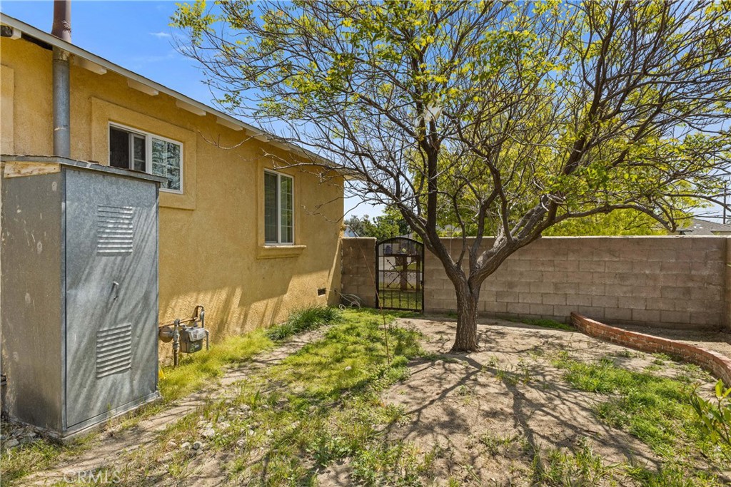 544 W Grove Street Property Photo 38