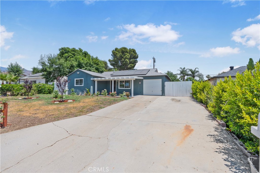 5979 Elmwood Property Photo 1