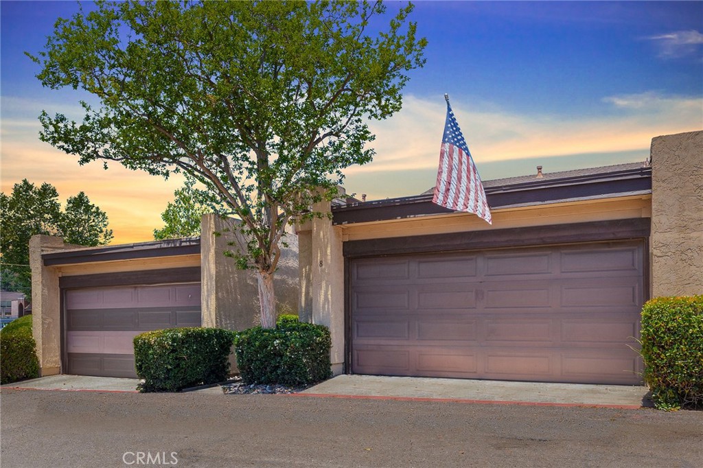 140 E El Norte Parkway 8 Property Photo 23