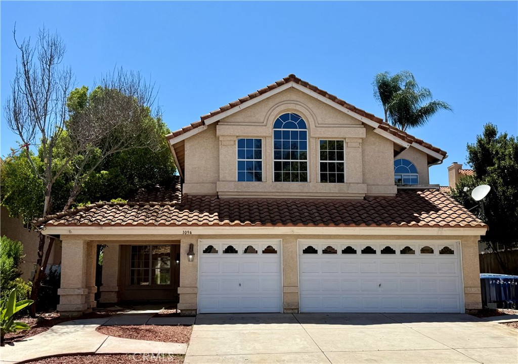 1094 Felicidad Drive Property Photo 1
