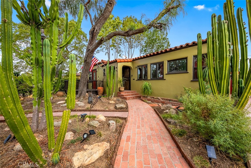 4617 59th St Property Photo 1