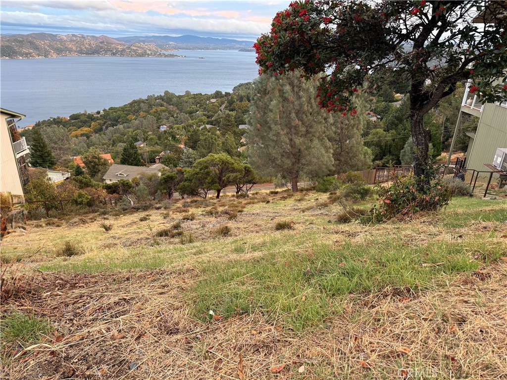 8171 N Heights Property Photo 3