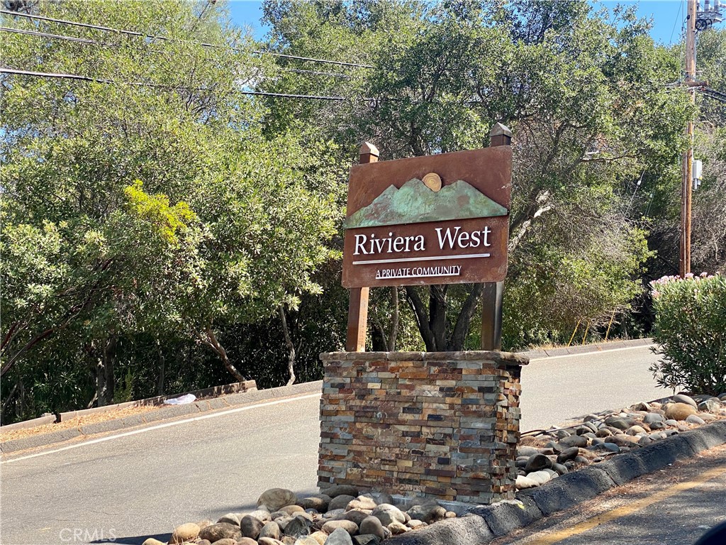 8171 N Heights Property Photo 6