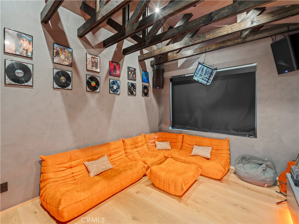 4874 Sun Valley Rd. Property Photo 15