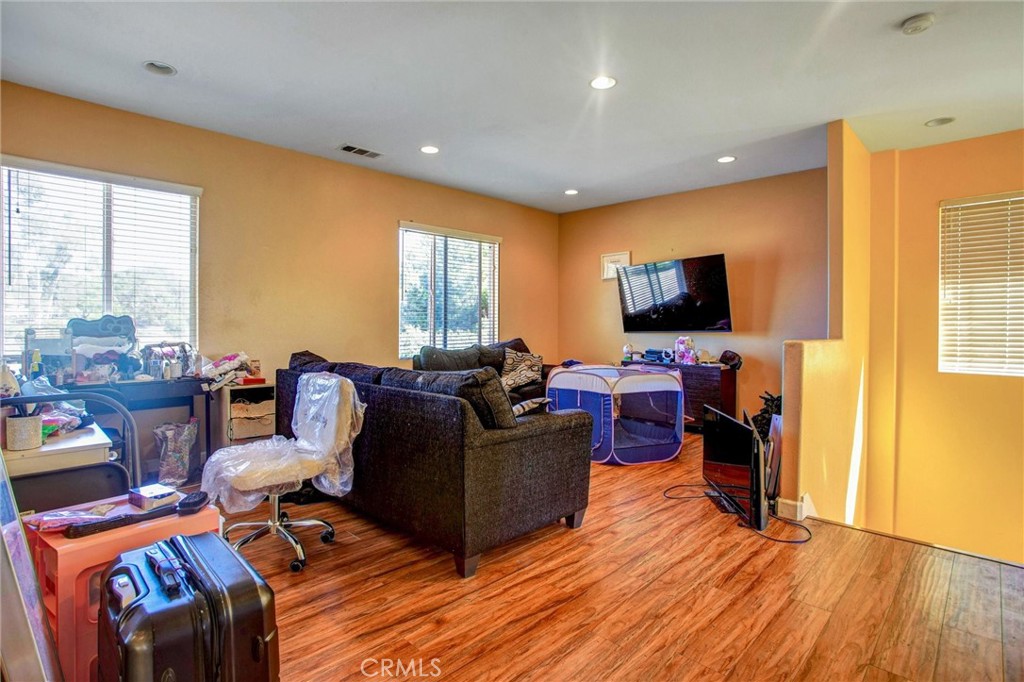 3295 E Springcreek Property Photo 42