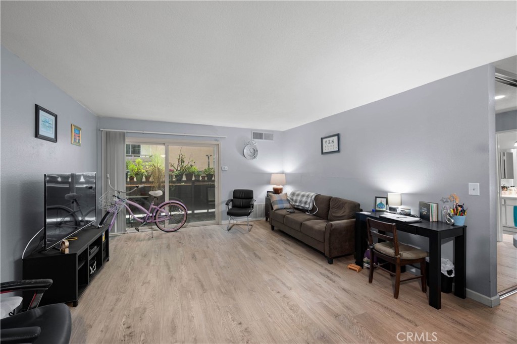 1625 Hotel S Property Photo 11