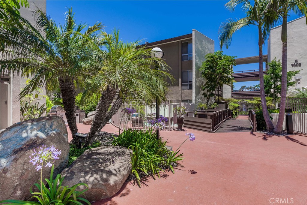 1625 Hotel S Property Photo 37