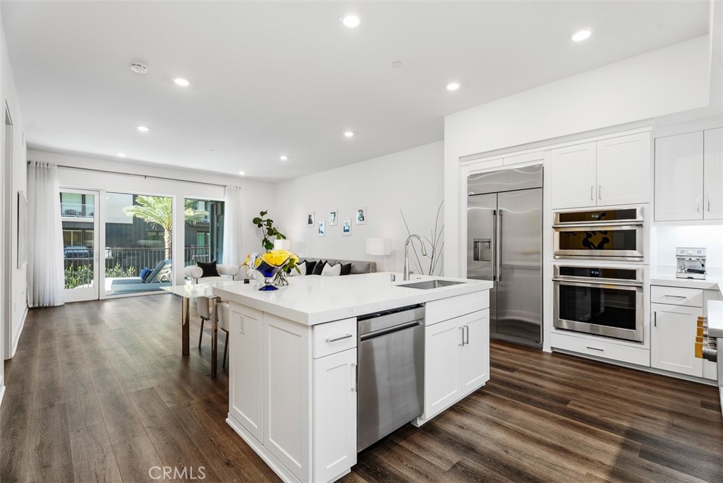 3305 Rivington Property Photo 1