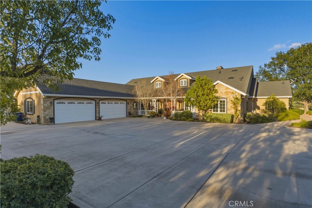 14179 Woods Valley Property Photo 3