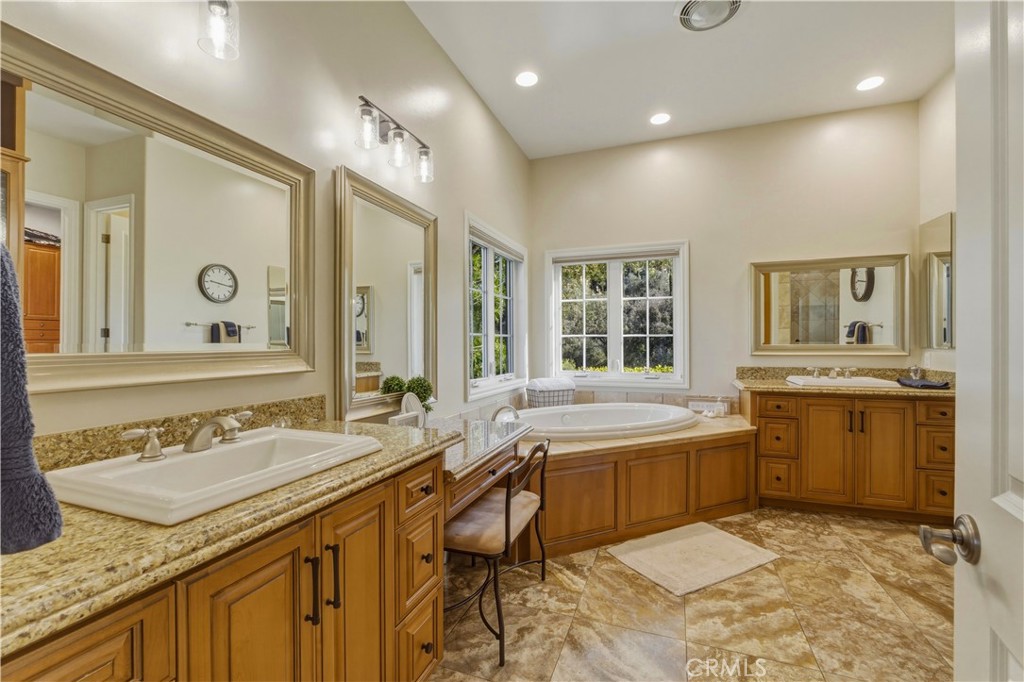 14179 Woods Valley Property Photo 20