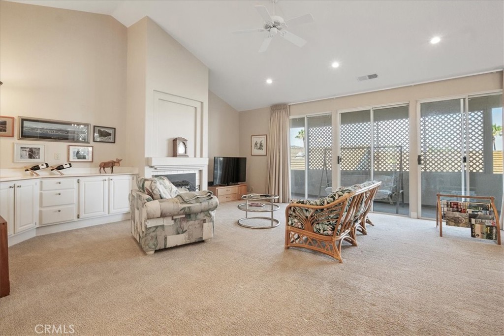 81 Via Larga Property Photo 13