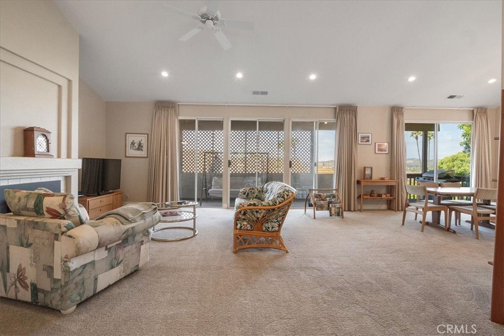 81 Via Larga Property Photo 17