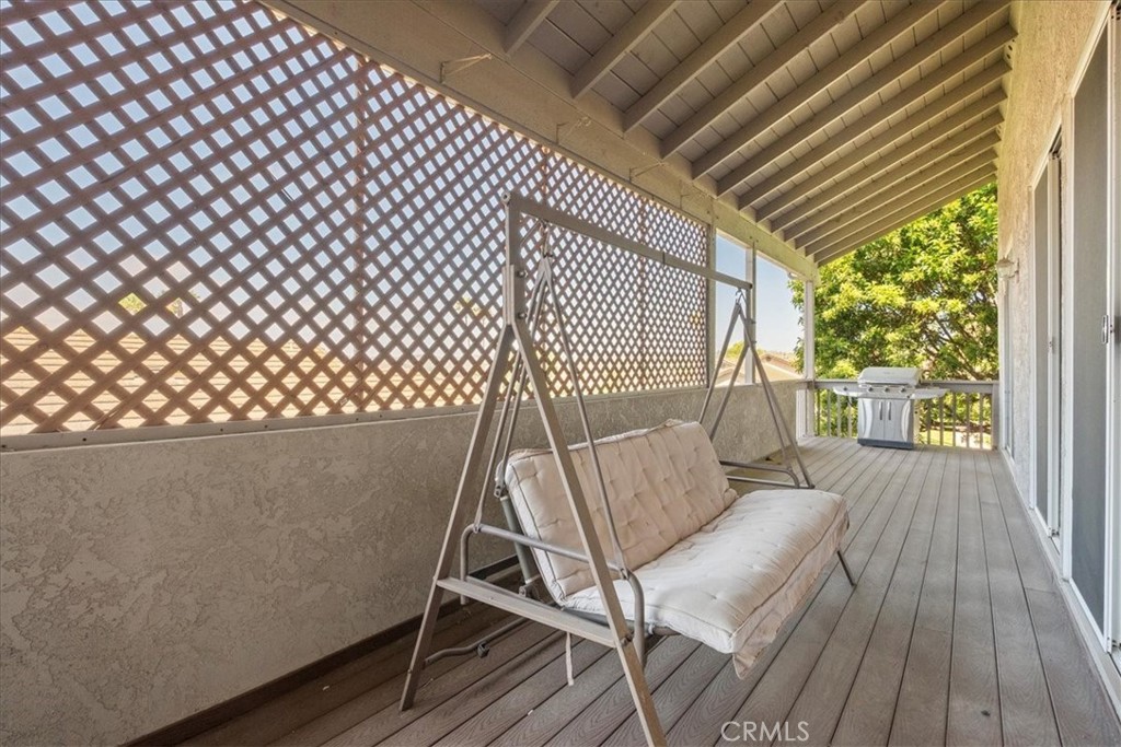81 Via Larga Property Photo 18