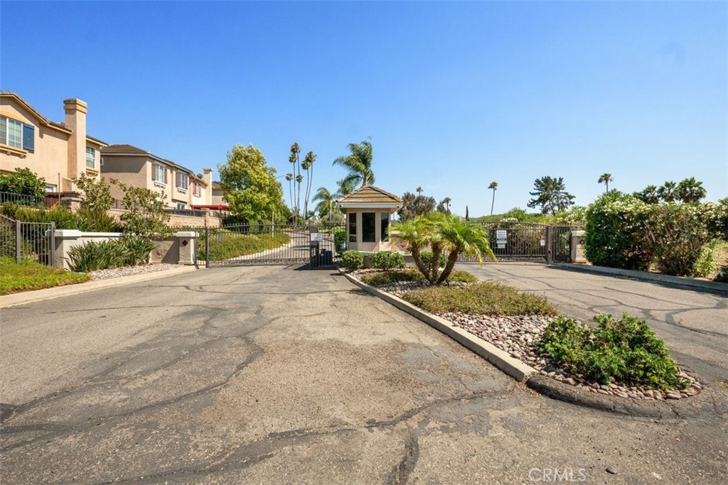 81 Via Larga Property Photo 42