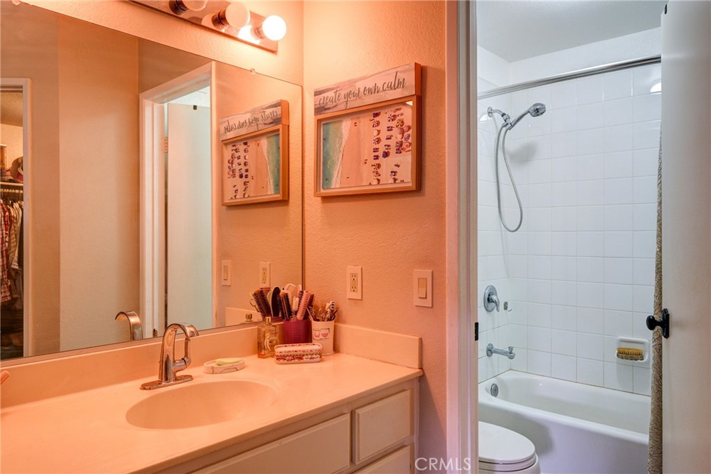 60 Corniche B Property Photo 11