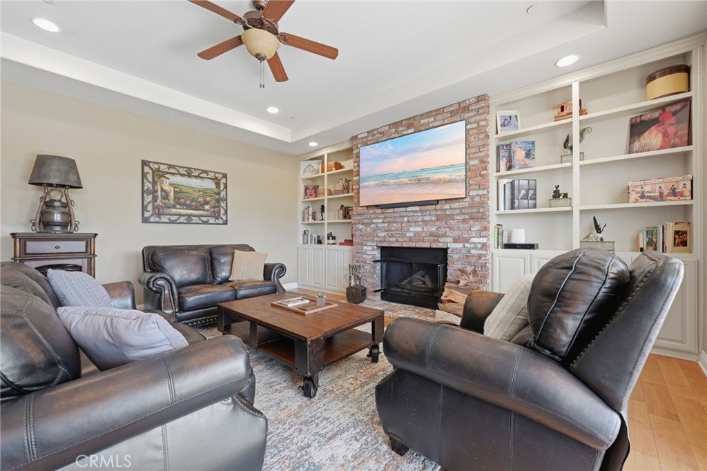 3839 Forbell Property Photo 4