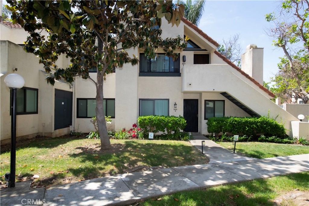 333 N Melrose Drive E Property Photo 6