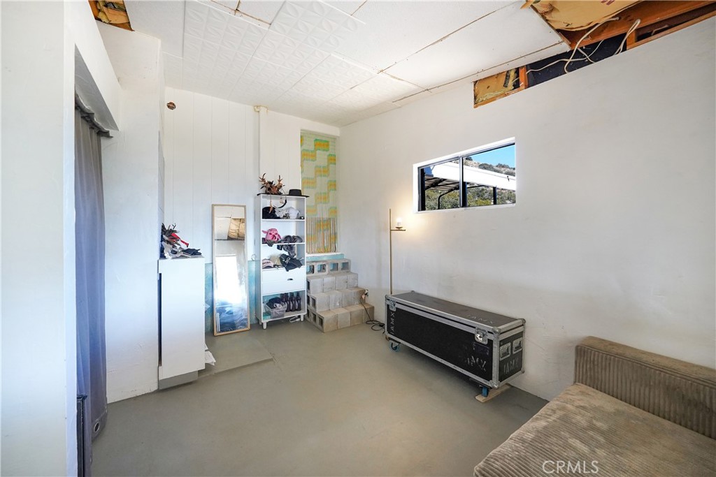 38729 Highway 79 Property Photo 11