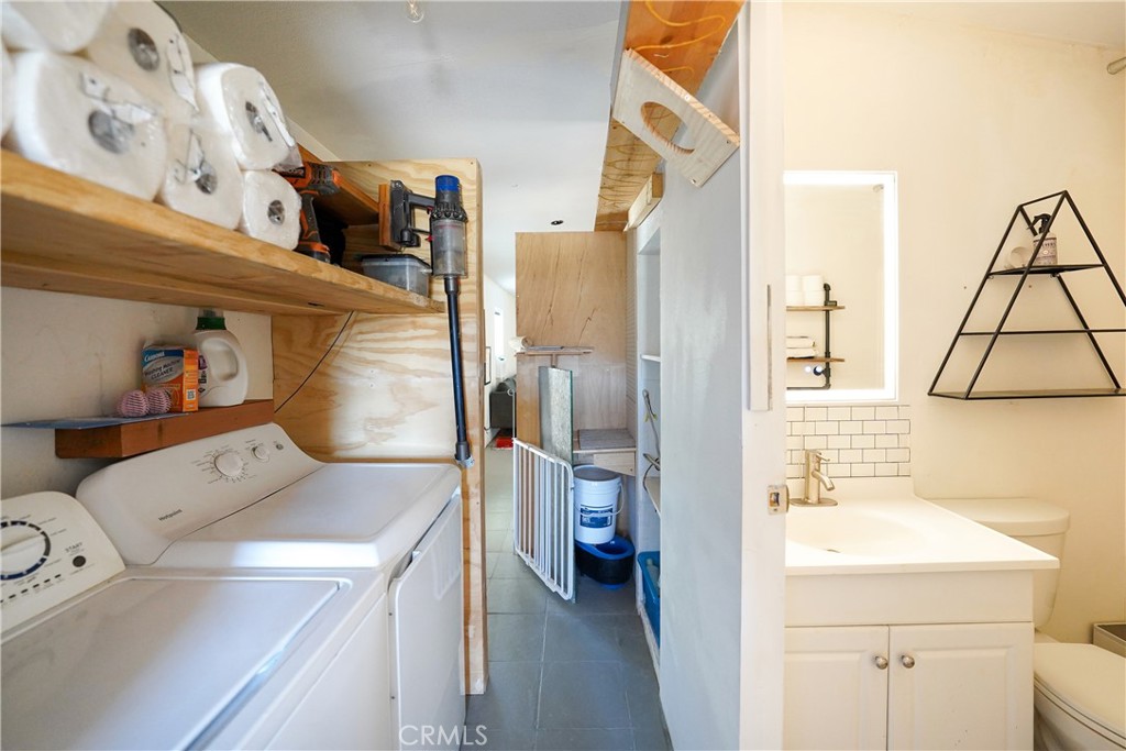 38729 Highway 79 Property Photo 14