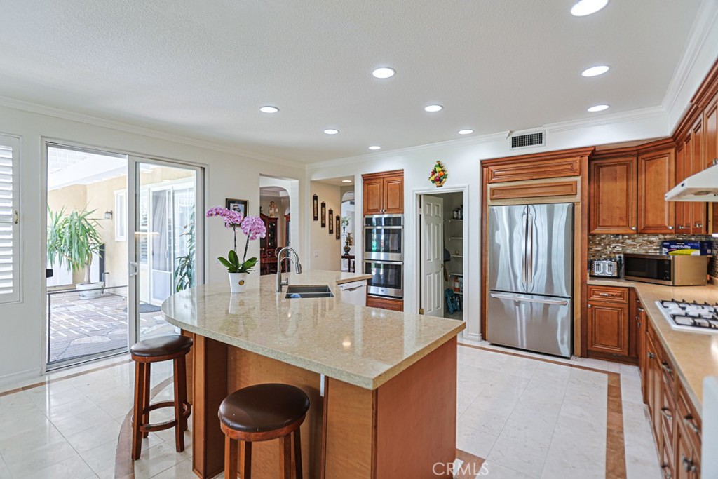 23005 Stoneridge Property Photo 17