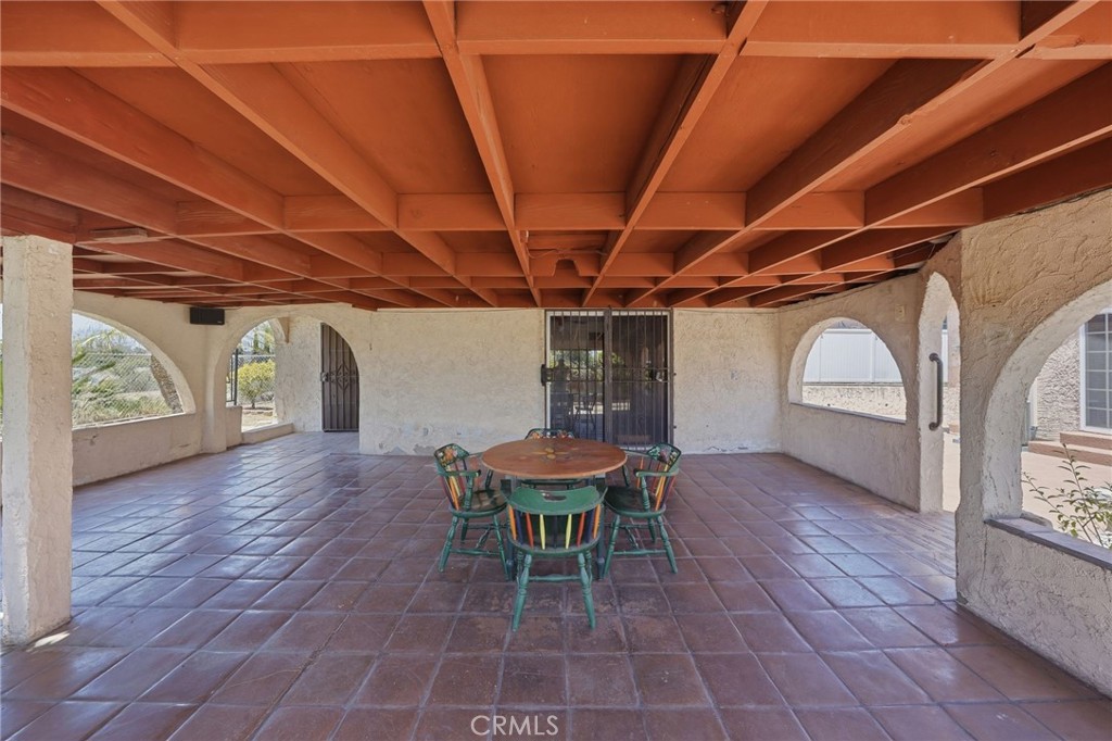 2020 Crenshaw Property Photo 6