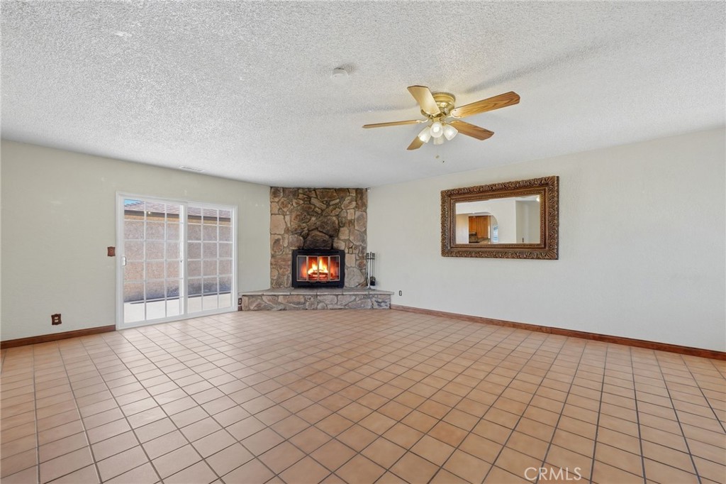 2020 Crenshaw Property Photo 9