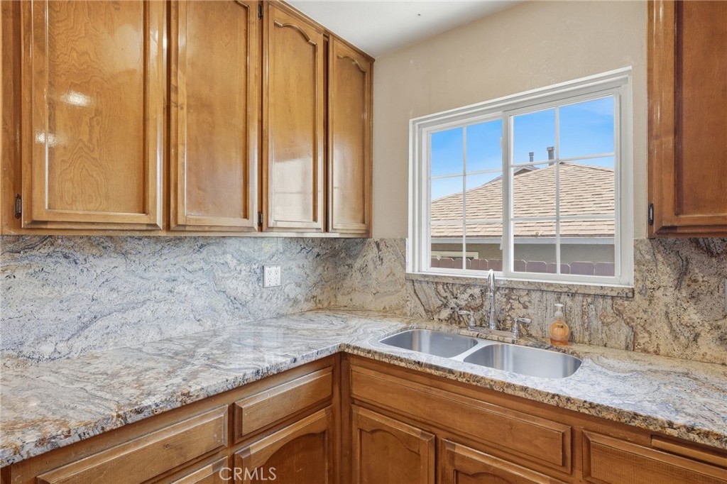 2020 Crenshaw Property Photo 15