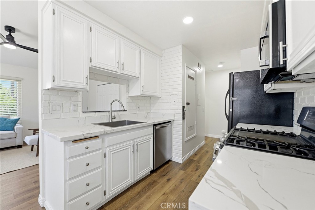 3672 Harbor View Way Property Photo 11