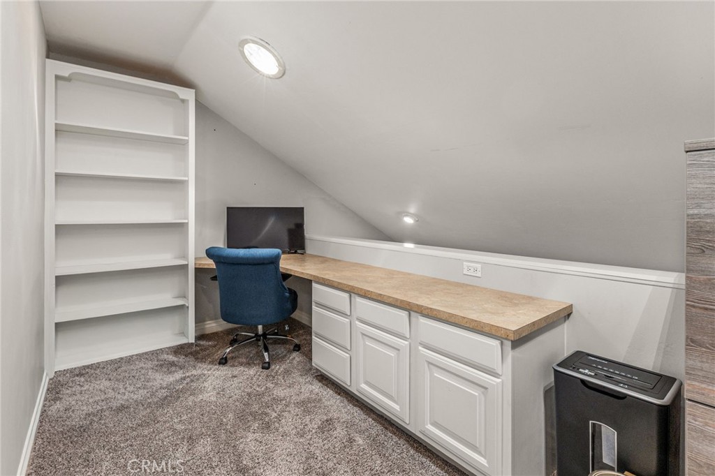 23681 Country Villa Property Photo 7