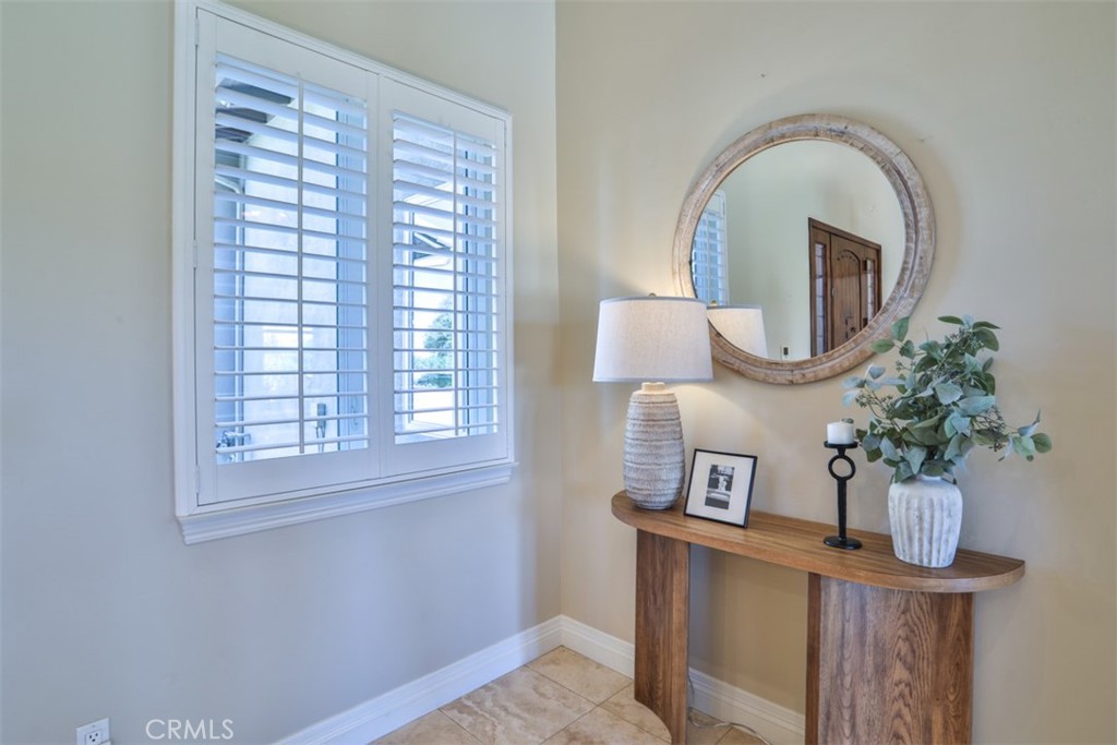 39520 Colleen Way Property Photo 11