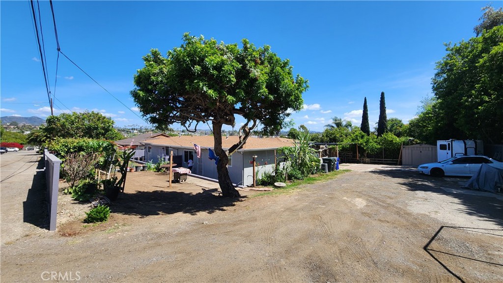 334 336 Arnel Avenue Property Photo 4