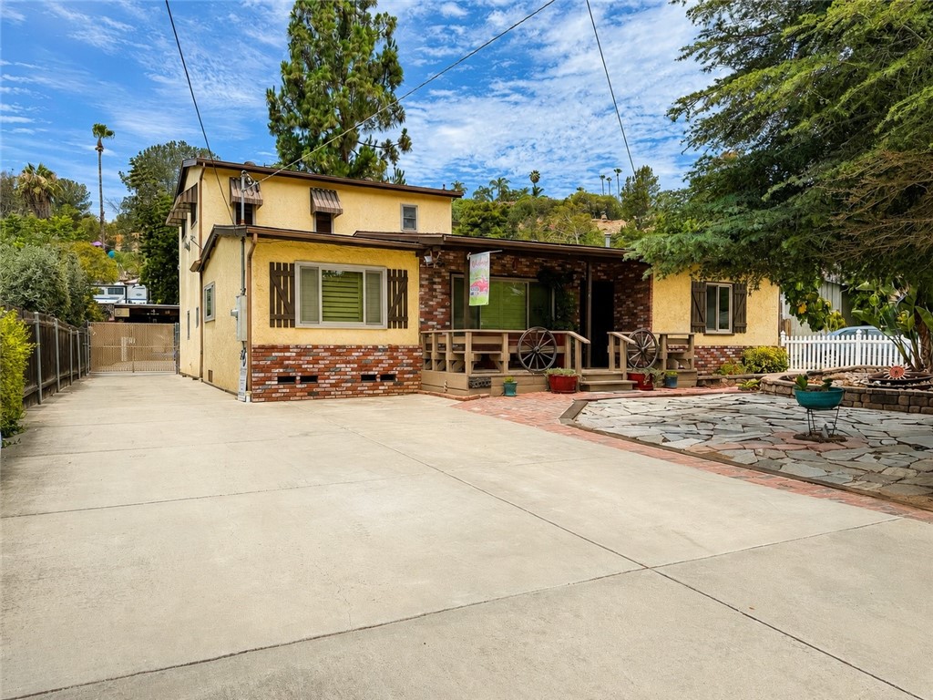 4114 Citradora Property Photo 1