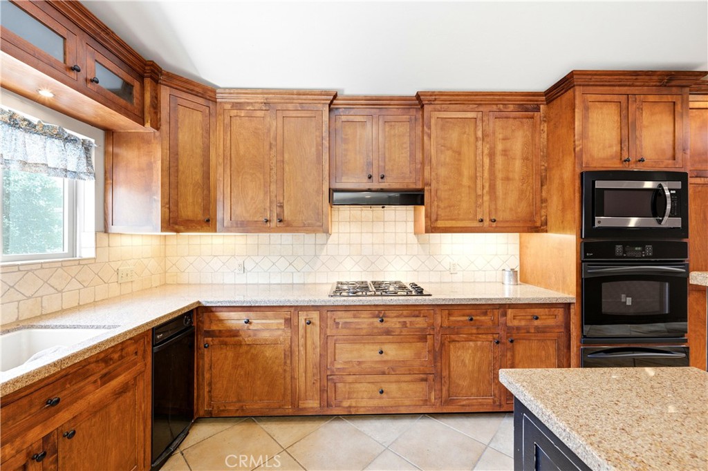 4114 Citradora Property Photo 4