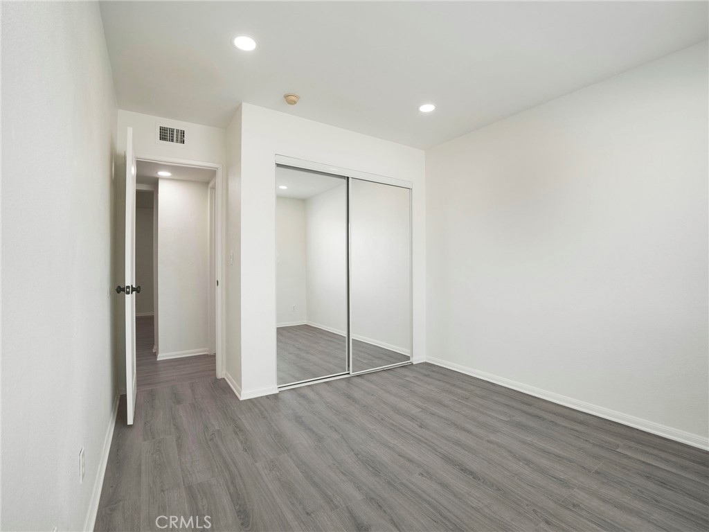 9038 Orion Avenue 209 Property Photo 8