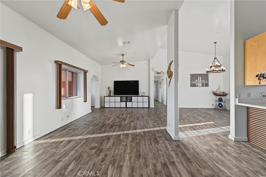 37626 Cruces Property Photo 14