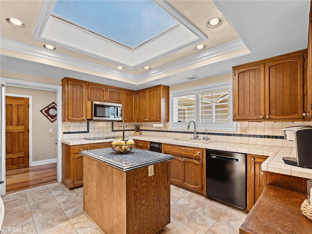 3514 Laketree Property Photo 12